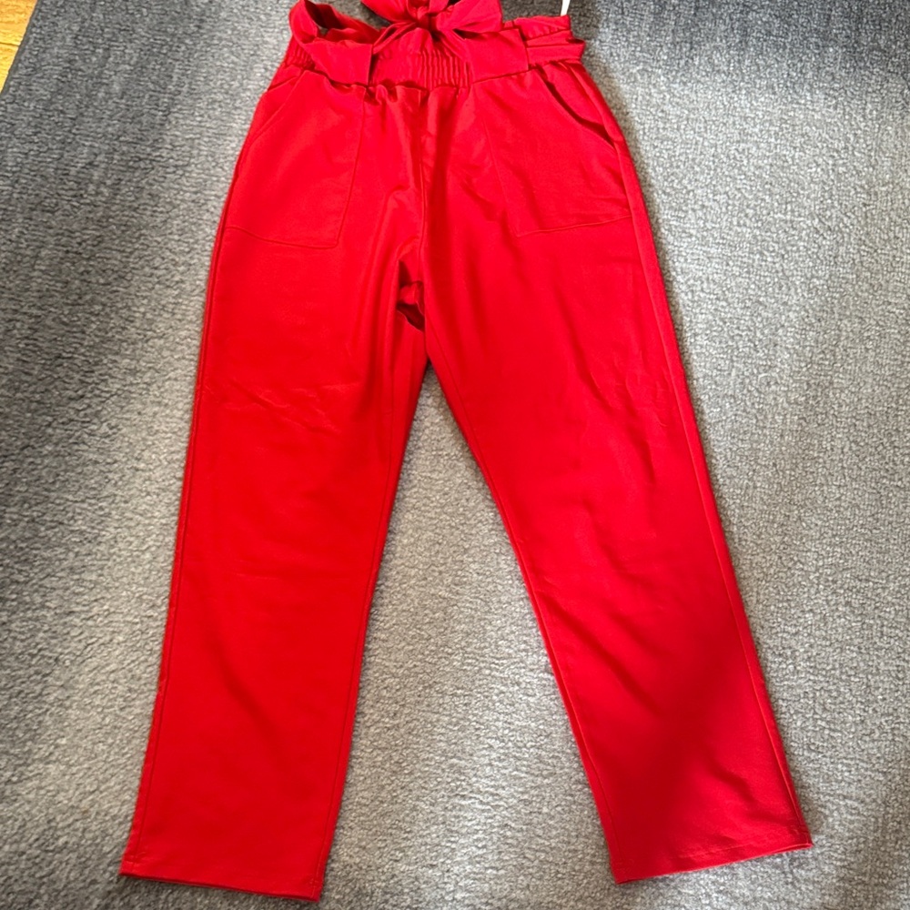 High-Waist Paperbag Red Trousers cropped medium
